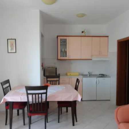 Neva Apartment *